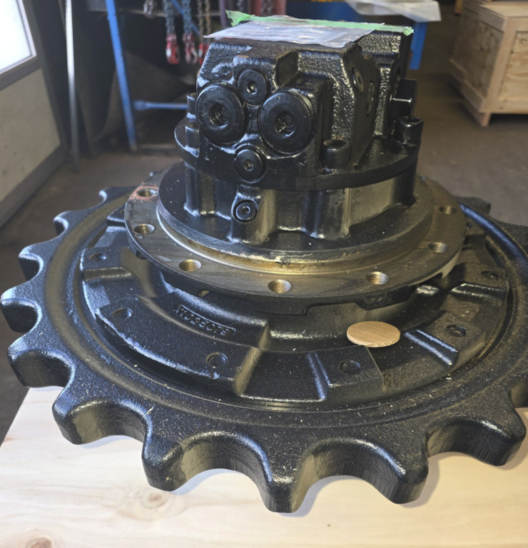 Hitachi YD60000921 - 9224123 - Moteur de translation pour Engins de chantier: photos 4 Hitachi YD60000921 - 9224123 - Moteur de translation pour Engins de chantier: photos 4