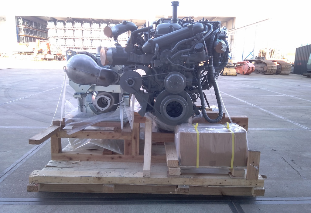 Isuzu 6UZ1XBSS-01 - KTH16131 - Moteur pour Engins de chantier: photos 5 Isuzu 6UZ1XBSS-01 - KTH16131 - Moteur pour Engins de chantier: photos 5