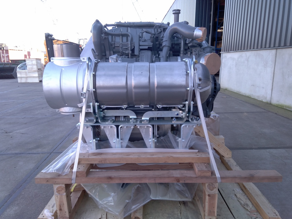 Isuzu 6UZ1XBSS-01 - KTH16132 - Moteur pour Engins de chantier: photos 4 Isuzu 6UZ1XBSS-01 - KTH16132 - Moteur pour Engins de chantier: photos 4