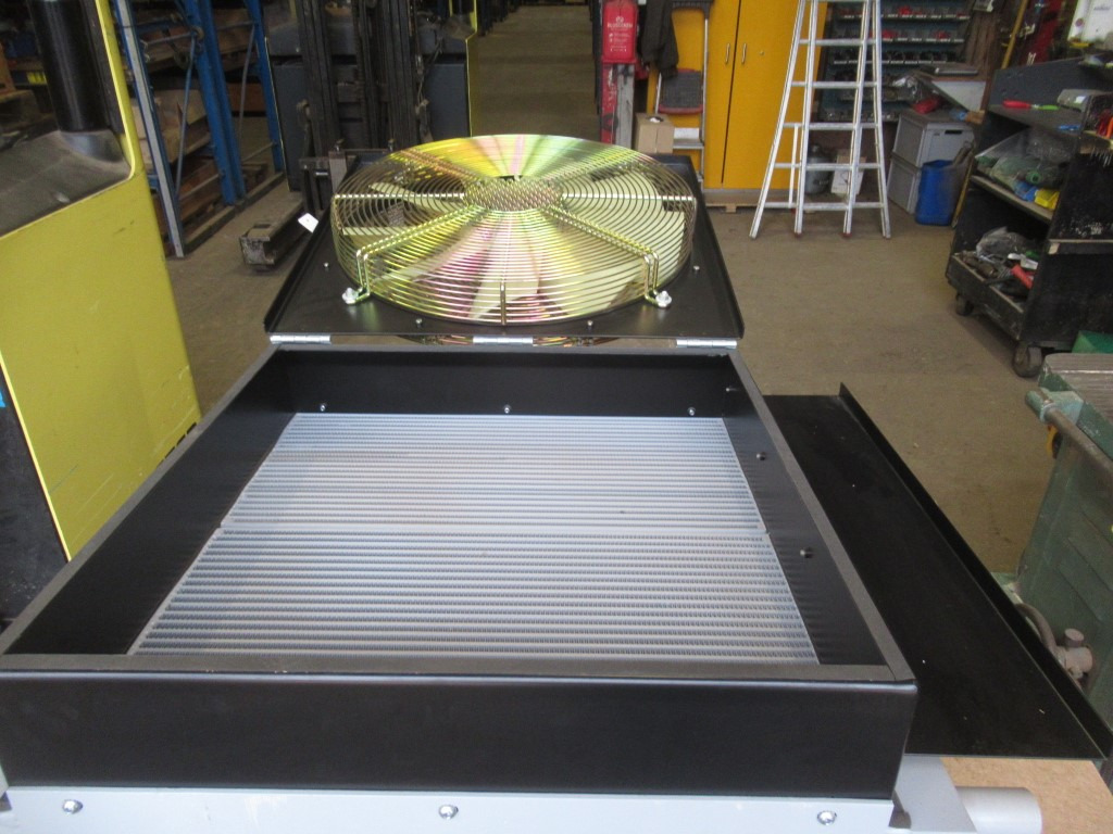 New Holland 2928821 - Système de refroidissement pour Machine agricole: photos 1 New Holland 2928821 - Système de refroidissement pour Machine agricole: photos 1