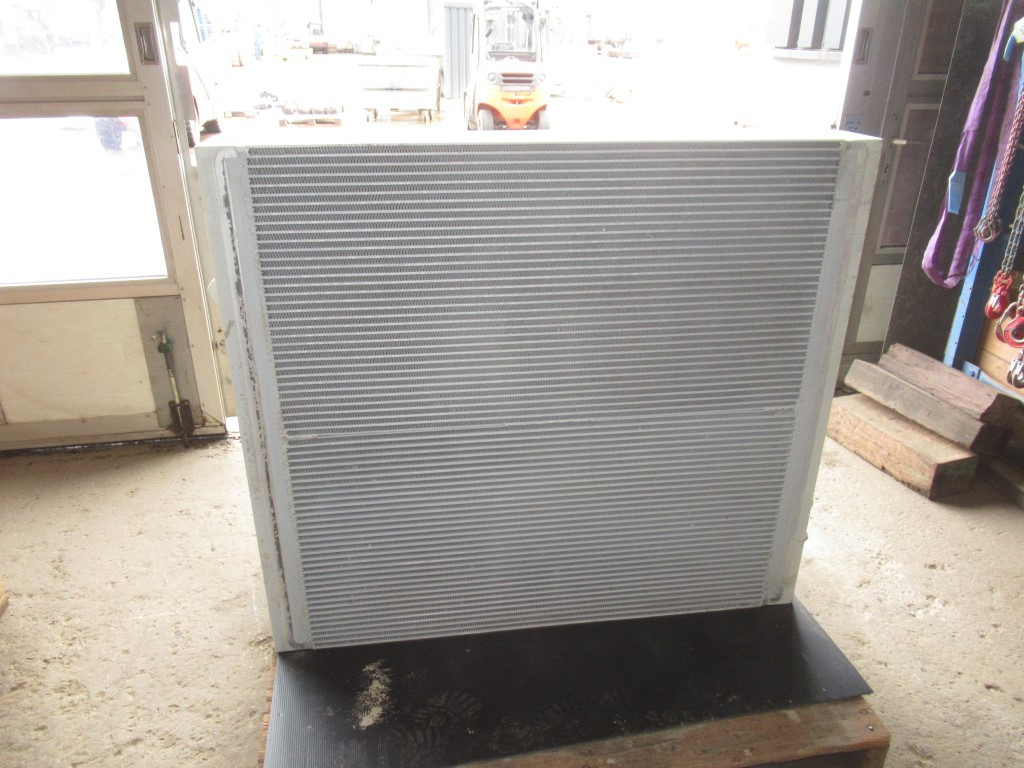 O&K 05111930110 - Radiateur d'huile pour Engins de chantier: photos 2 O&K 05111930110 - Radiateur d'huile pour Engins de chantier: photos 2