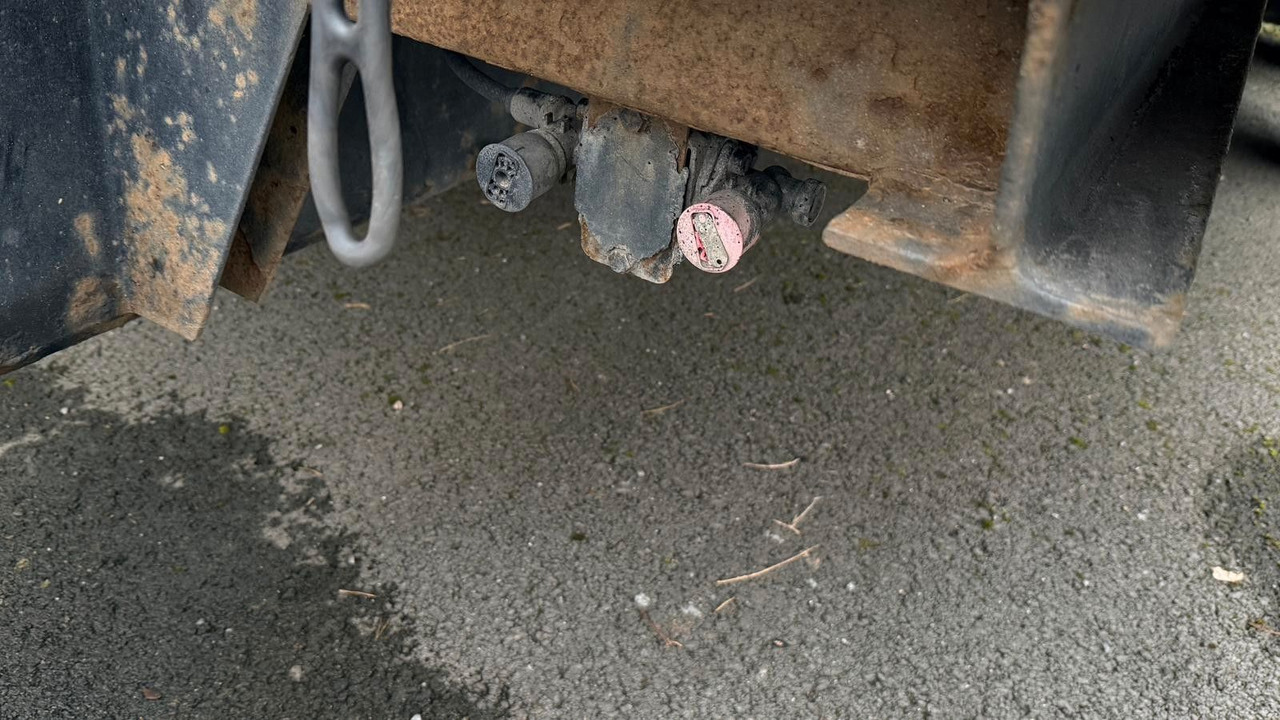 BG BGH 11 - Remorque rideaux coulissants: photos 4 BG BGH 11 - Remorque rideaux coulissants: photos 4