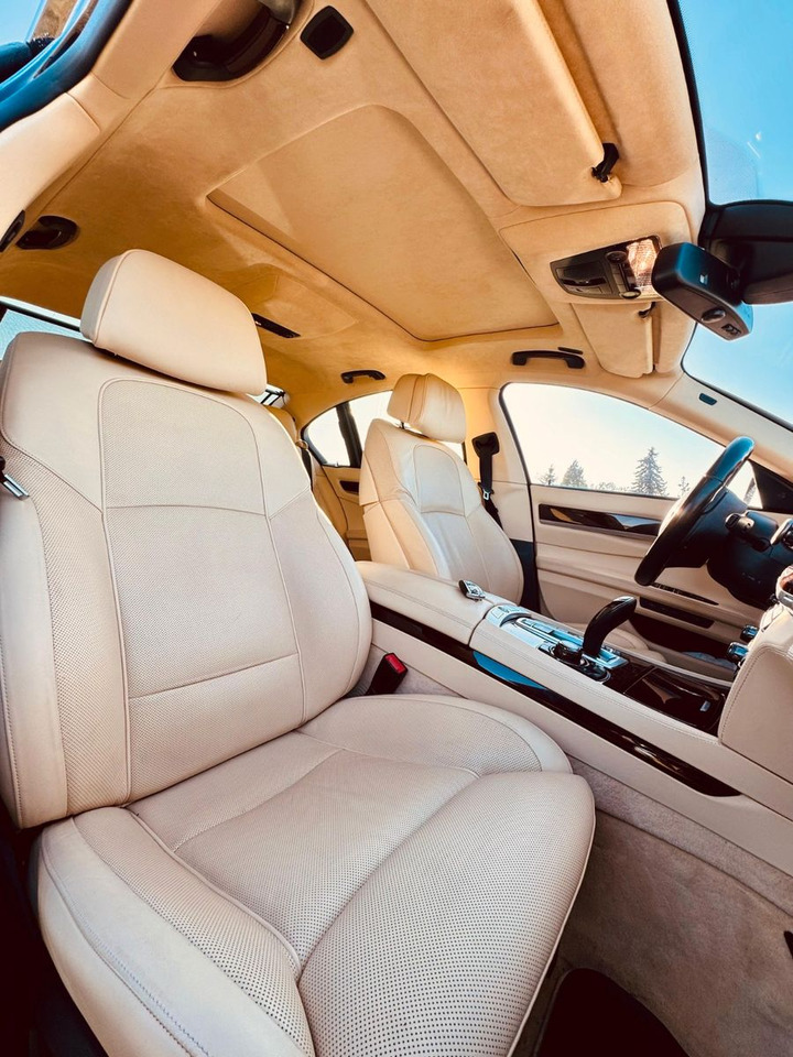BMW 740d xDrive 4x4 Long - Berline: photos 5 BMW 740d xDrive 4x4 Long - Berline: photos 5