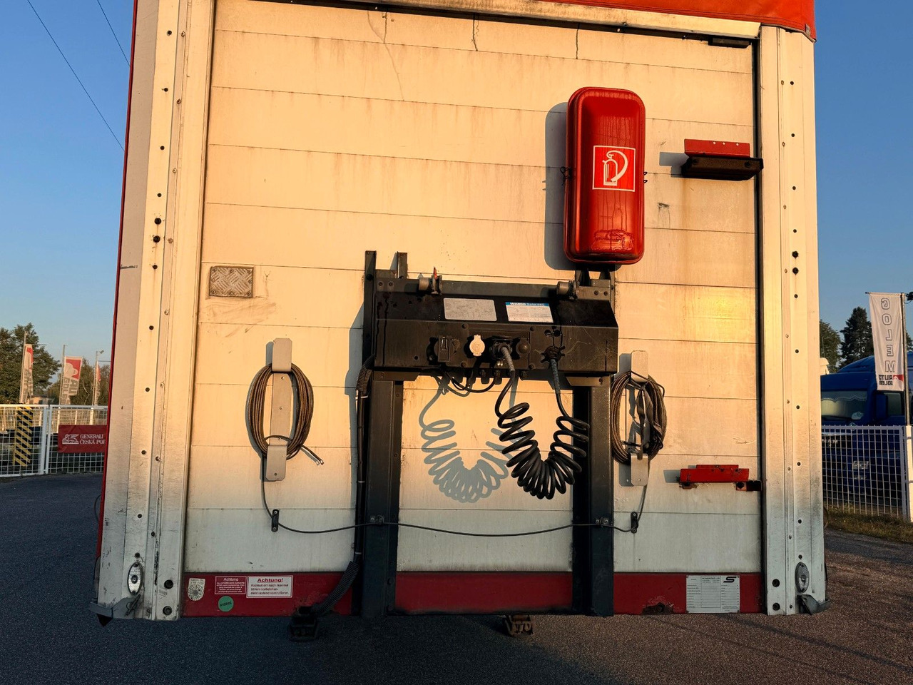 Schwarzmüller S 1 / J - Semi-remorque rideaux coulissants: photos 2 Schwarzmüller S 1 / J - Semi-remorque rideaux coulissants: photos 2