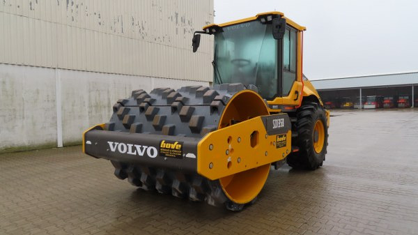 Compacteur à pieds de mouton/ Monocylindre Volvo SD 135 B: photos 6