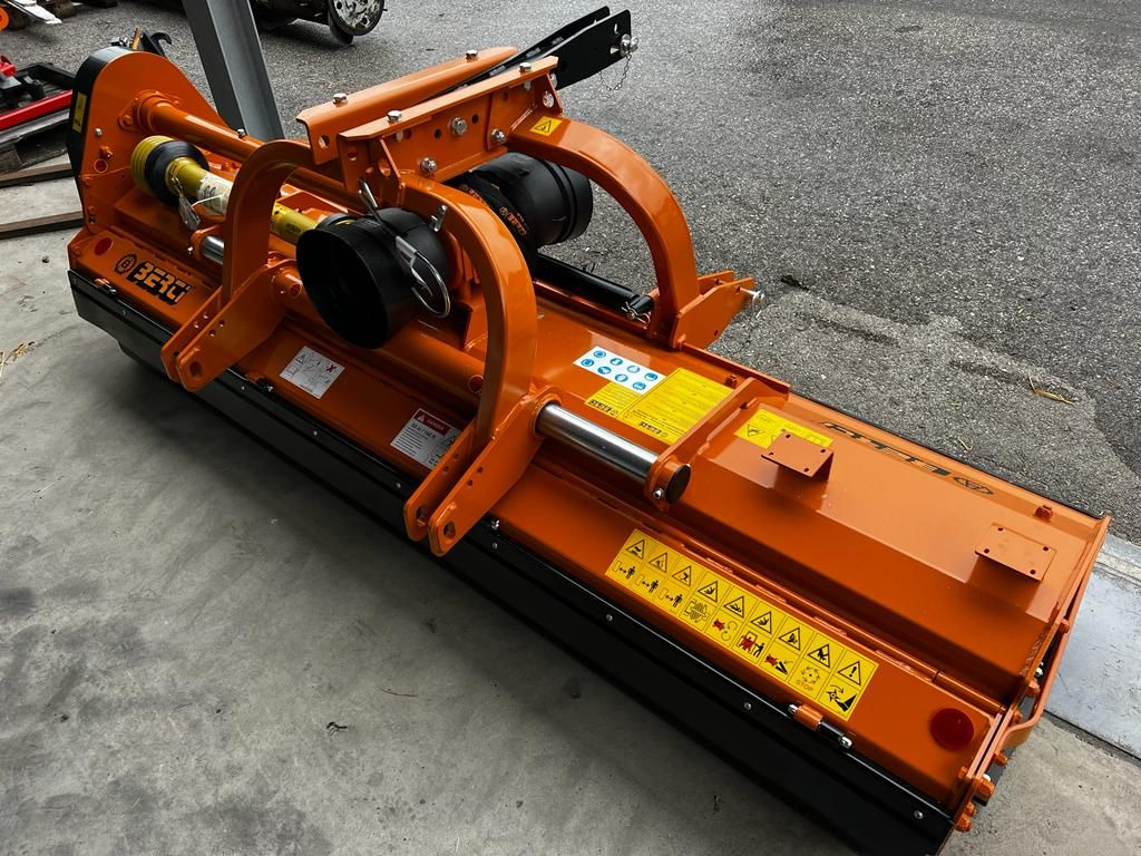 Berti DUAL 300 - Broyeur/ Épareuse: photos 2 Berti DUAL 300 - Broyeur/ Épareuse: photos 2