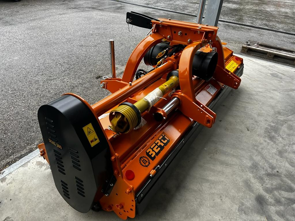 Berti DUAL 300 - Broyeur/ Épareuse: photos 4 Berti DUAL 300 - Broyeur/ Épareuse: photos 4