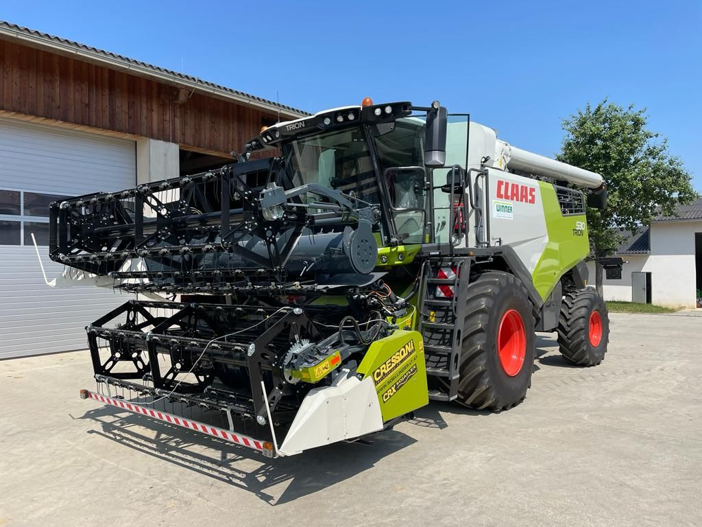 Cressoni CRX 5,4m Sojaflex - Moissonneuse-batteuse: photos 1 Cressoni CRX 5,4m Sojaflex - Moissonneuse-batteuse: photos 1