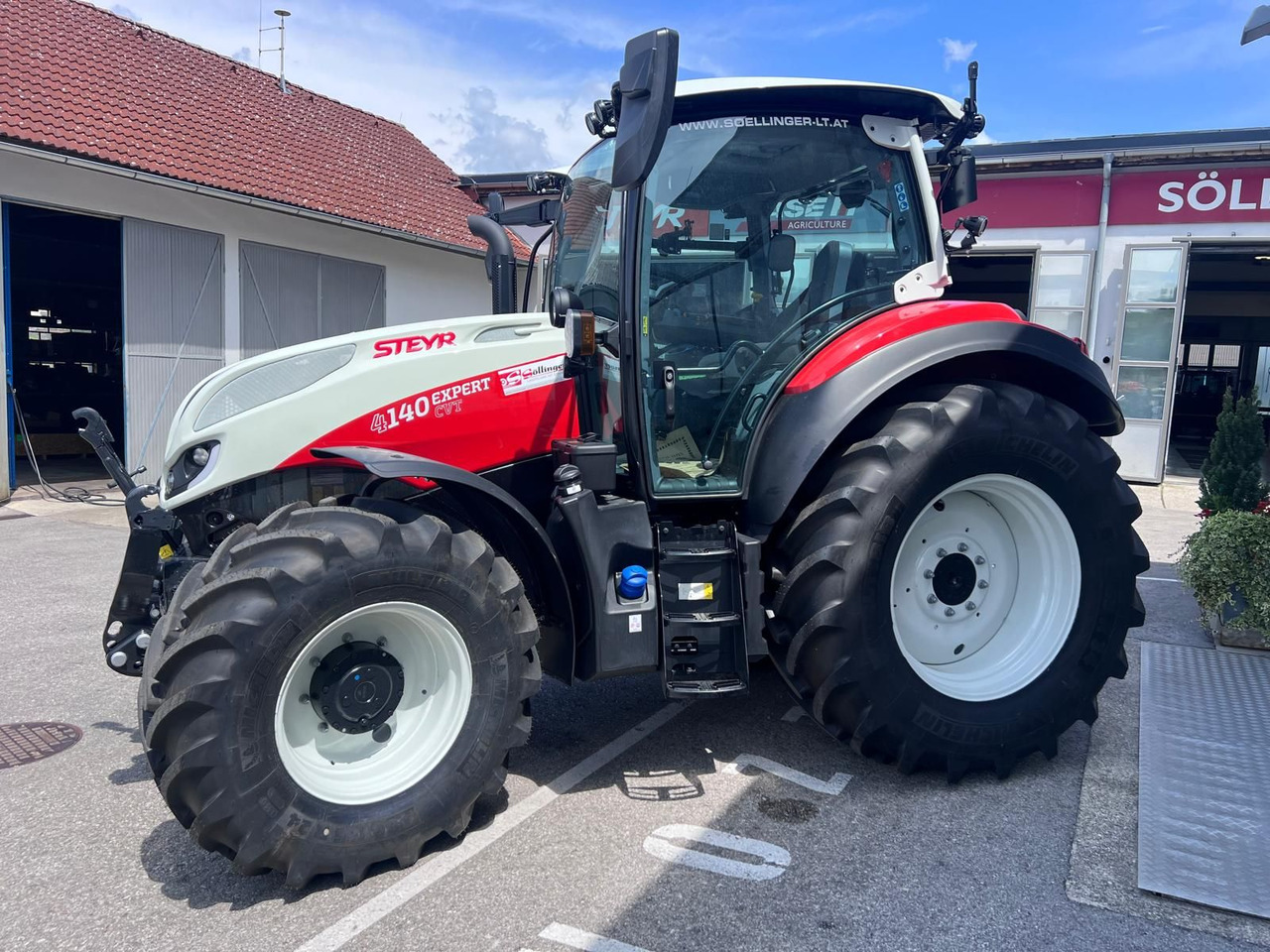 Steyr 4140 Expert CVT - Tracteur agricole: photos 2 Steyr 4140 Expert CVT - Tracteur agricole: photos 2