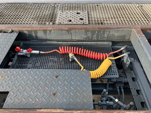 Camion porte-conteneur/ Caisse mobile BC 182: photos 13 Camion porte-conteneur/ Caisse mobile BC 182: photos 13