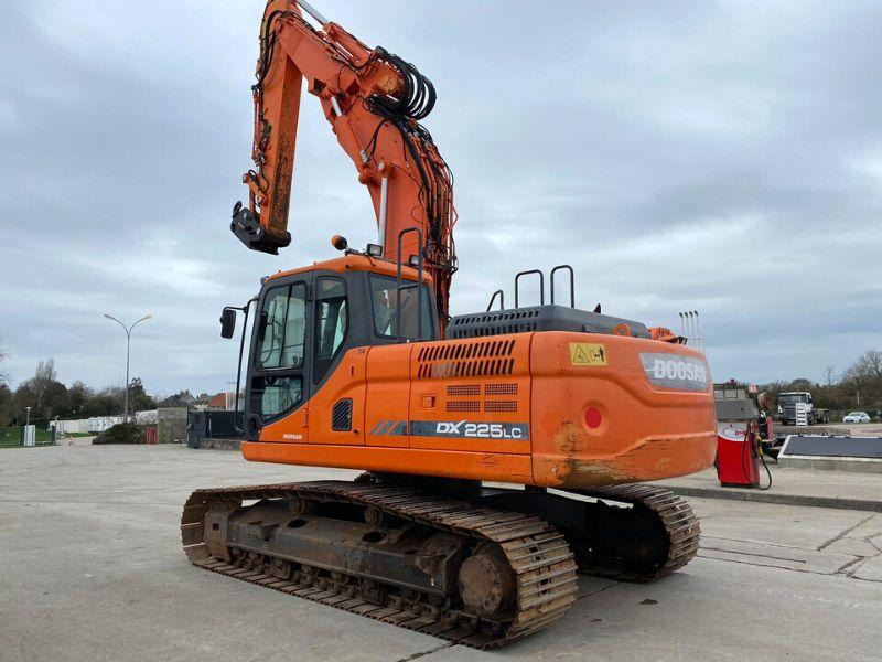 Doosan DX 225 LC - Pelle sur chenille: photos 3 Doosan DX 225 LC - Pelle sur chenille: photos 3