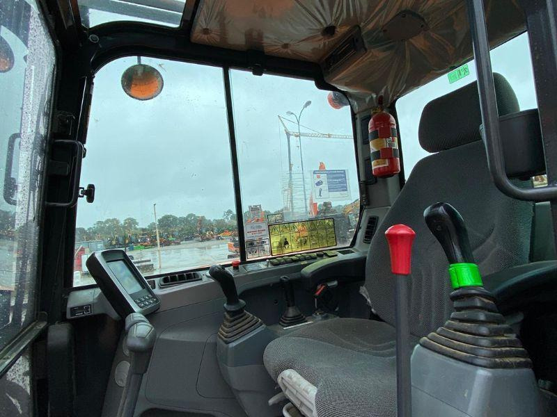 Doosan DX 85 R - Pelle sur chenille: photos 5 Doosan DX 85 R - Pelle sur chenille: photos 5