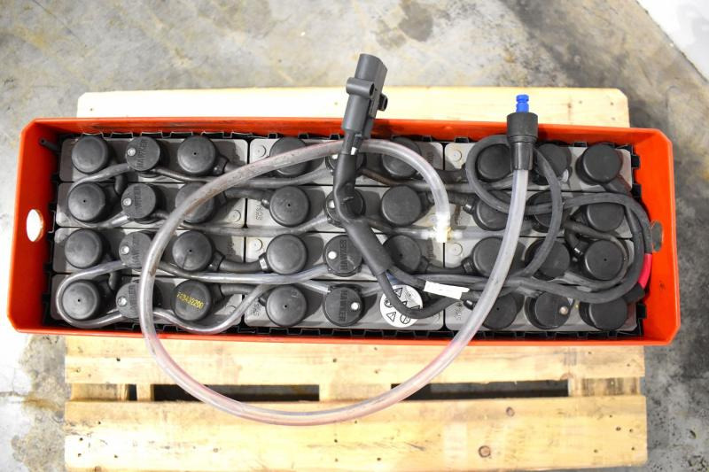 GRUMA 24 Volt 2 PzS 250 Ah - Accumulateur pour Matériel de manutention: photos 3 GRUMA 24 Volt 2 PzS 250 Ah - Accumulateur pour Matériel de manutention: photos 3