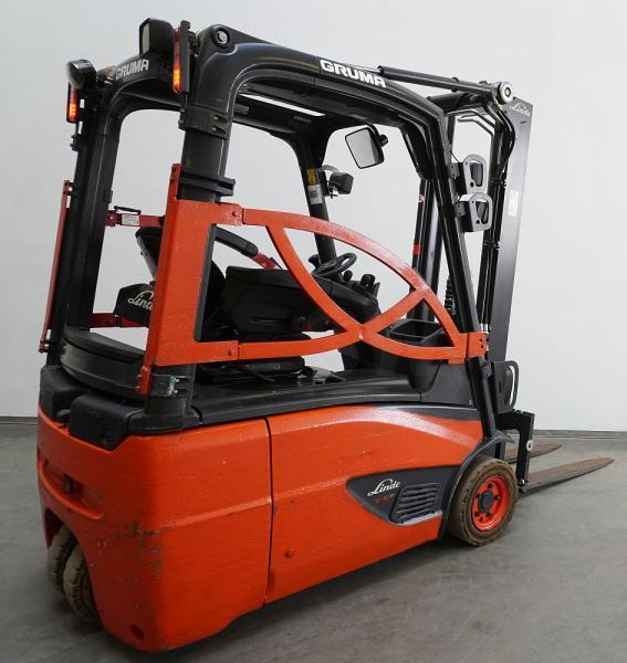 Linde E 16 EVO 386-02 - Chariot élévateur électrique: photos 2 Linde E 16 EVO 386-02 - Chariot élévateur électrique: photos 2