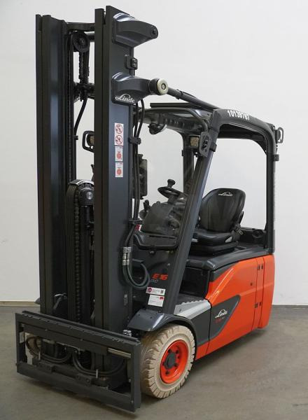 Linde E 16 EVO 386-02 - Chariot élévateur électrique: photos 1 Linde E 16 EVO 386-02 - Chariot élévateur électrique: photos 1