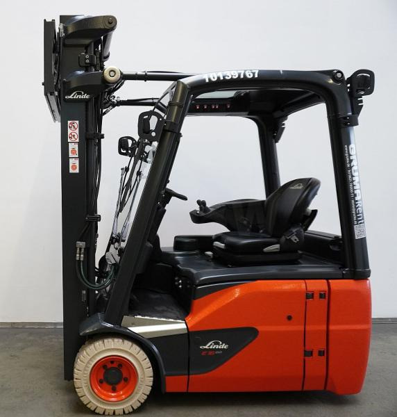Linde E 16 EVO 386-02 - Chariot élévateur électrique: photos 4 Linde E 16 EVO 386-02 - Chariot élévateur électrique: photos 4