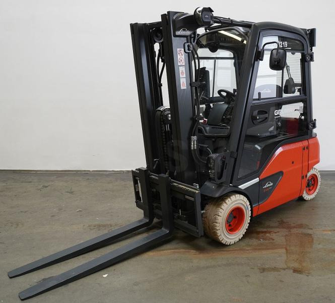 Linde E 20 PL EVO 386-02 - Chariot élévateur électrique: photos 1 Linde E 20 PL EVO 386-02 - Chariot élévateur électrique: photos 1