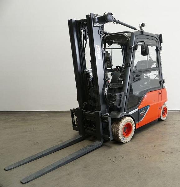 Linde E 20 PL EVO ION 386-02 - Chariot élévateur électrique: photos 1 Linde E 20 PL EVO ION 386-02 - Chariot élévateur électrique: photos 1