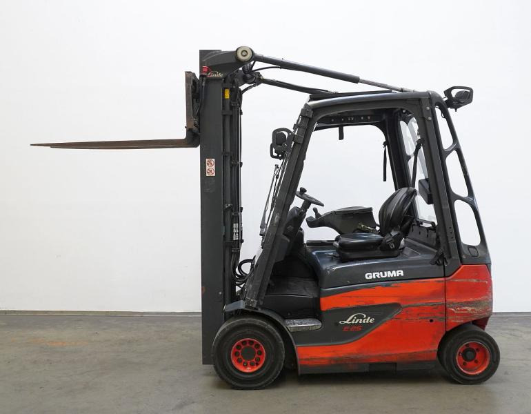 Linde E 25 387 - Chariot élévateur électrique: photos 4 Linde E 25 387 - Chariot élévateur électrique: photos 4