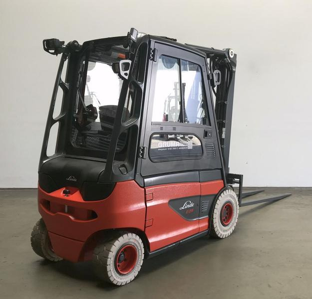 Linde E 25 387 - Chariot élévateur électrique: photos 2 Linde E 25 387 - Chariot élévateur électrique: photos 2