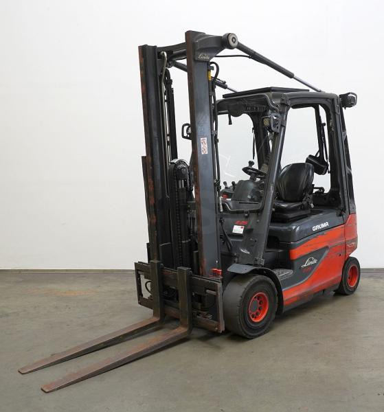 Linde E 25 387 - Chariot élévateur électrique: photos 1 Linde E 25 387 - Chariot élévateur électrique: photos 1