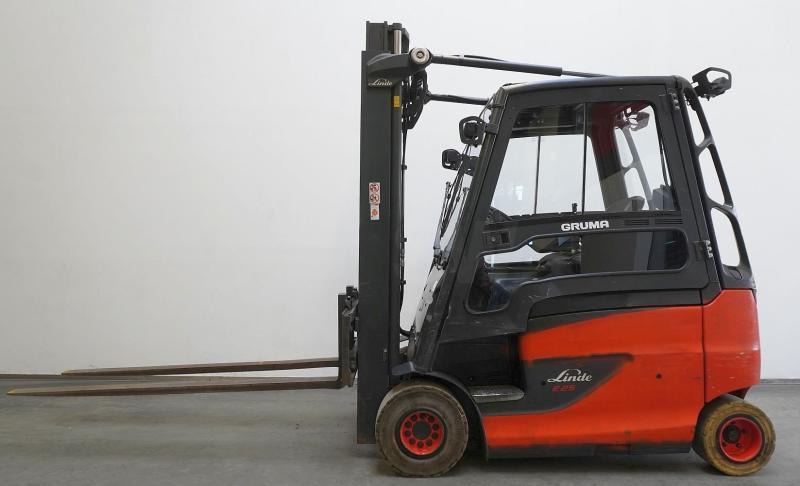 Linde E 25/600 HL 387 - Chariot élévateur électrique: photos 4 Linde E 25/600 HL 387 - Chariot élévateur électrique: photos 4