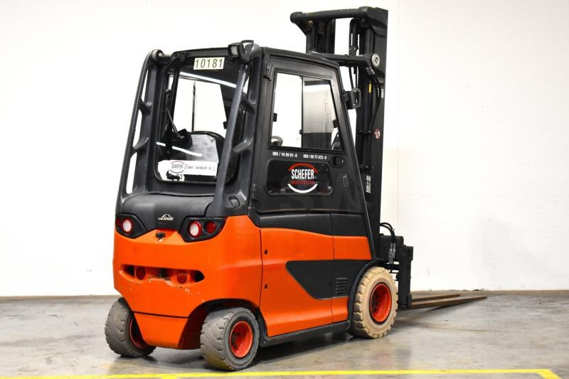 Linde E 30/600 H 387 - Chariot élévateur électrique: photos 2 Linde E 30/600 H 387 - Chariot élévateur électrique: photos 2
