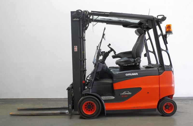 Linde E 30/600 RHL 387 - Chariot élévateur électrique: photos 4 Linde E 30/600 RHL 387 - Chariot élévateur électrique: photos 4