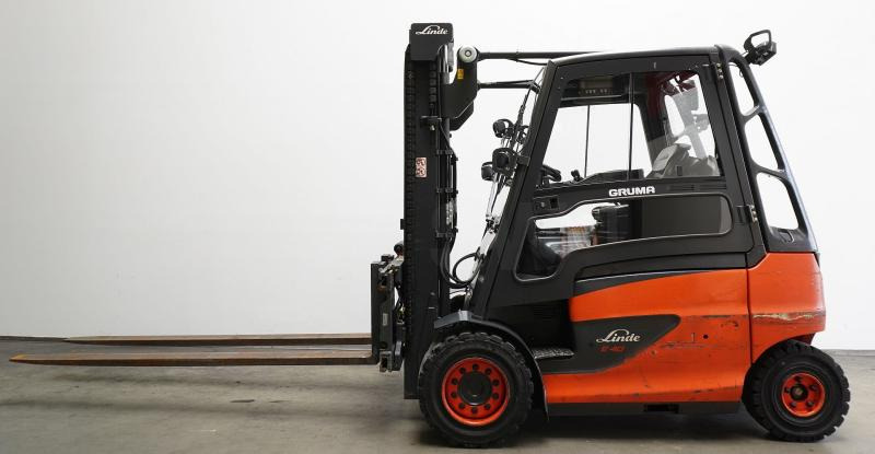 Linde E 40/600 H 388 - Chariot élévateur électrique: photos 4 Linde E 40/600 H 388 - Chariot élévateur électrique: photos 4