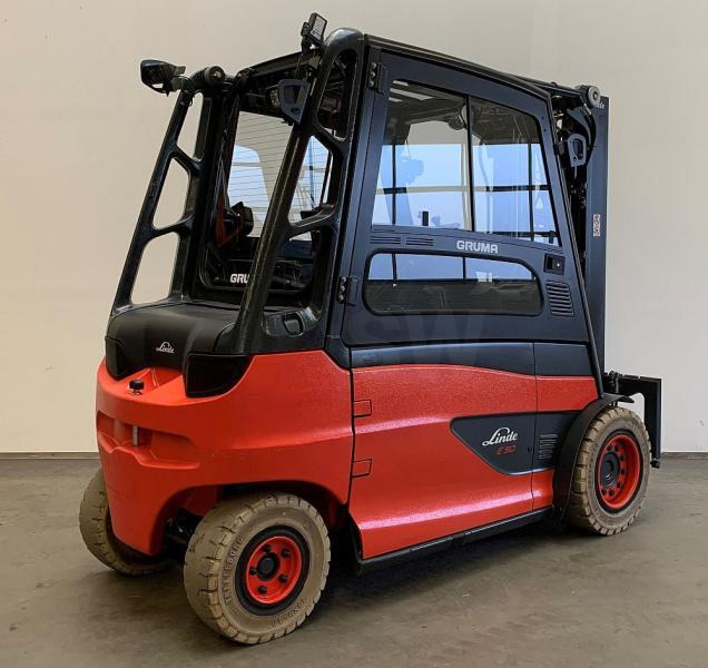 Linde E 50/600 HL 388 - Chariot élévateur électrique: photos 2 Linde E 50/600 HL 388 - Chariot élévateur électrique: photos 2