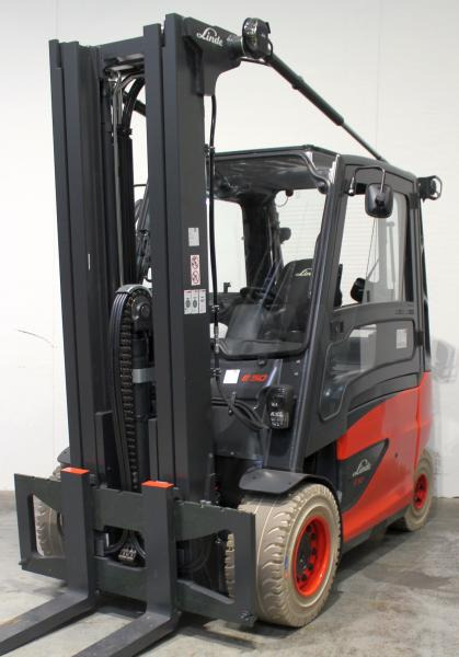 Linde E 50 HL 388 - Chariot élévateur électrique: photos 1 Linde E 50 HL 388 - Chariot élévateur électrique: photos 1