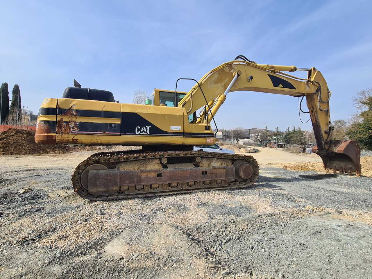 CATERPILLAR 330BLN - Pelle sur chenille: photos 3 CATERPILLAR 330BLN - Pelle sur chenille: photos 3