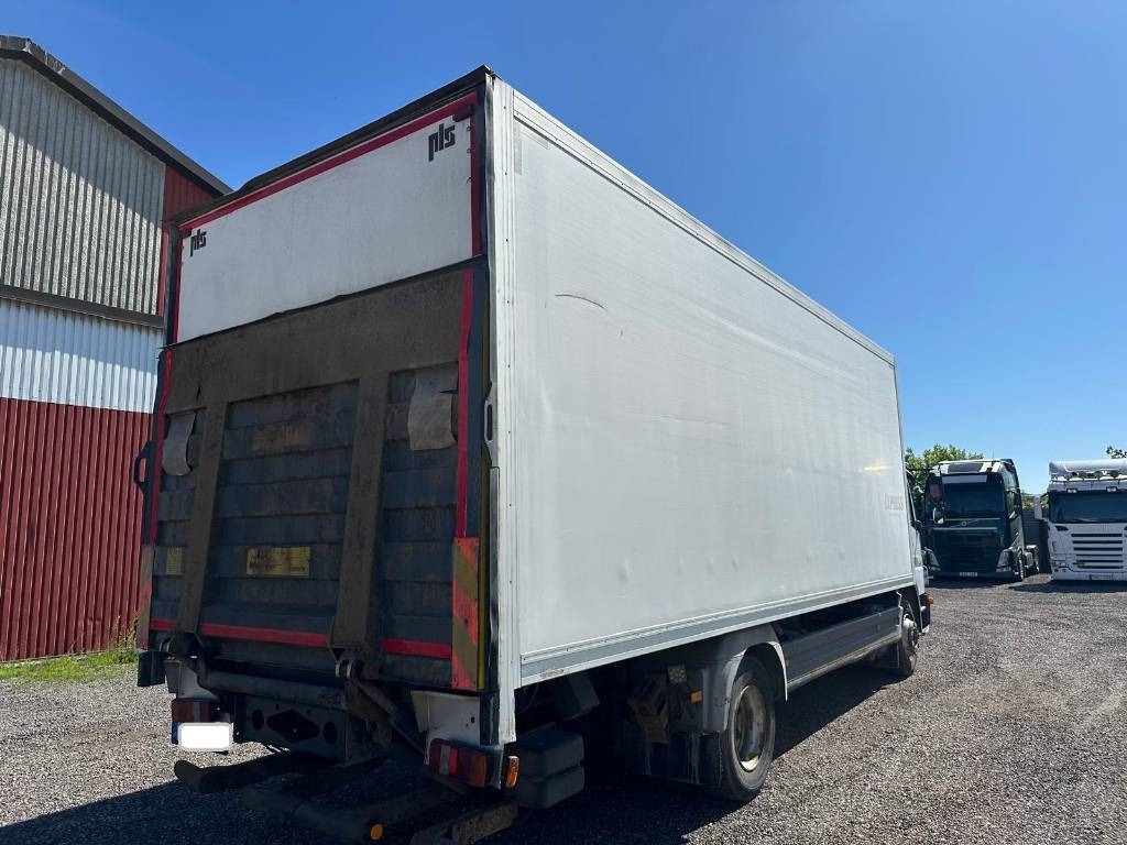 Mercedes-Benz 1224 L serie 5952 - Camion fourgon: photos 5 Mercedes-Benz 1224 L serie 5952 - Camion fourgon: photos 5