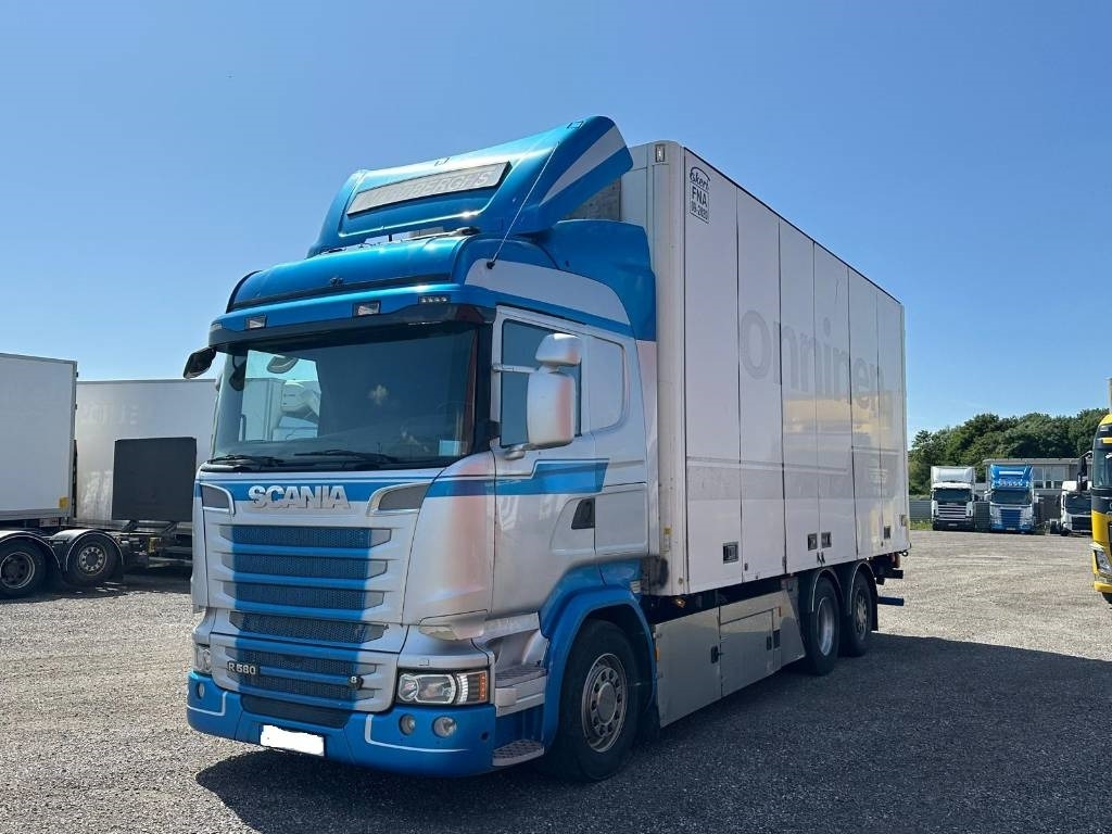 Scania R580LB6X2*4MNB serie nr 2306 - Camion fourgon: photos 1 Scania R580LB6X2*4MNB serie nr 2306 - Camion fourgon: photos 1