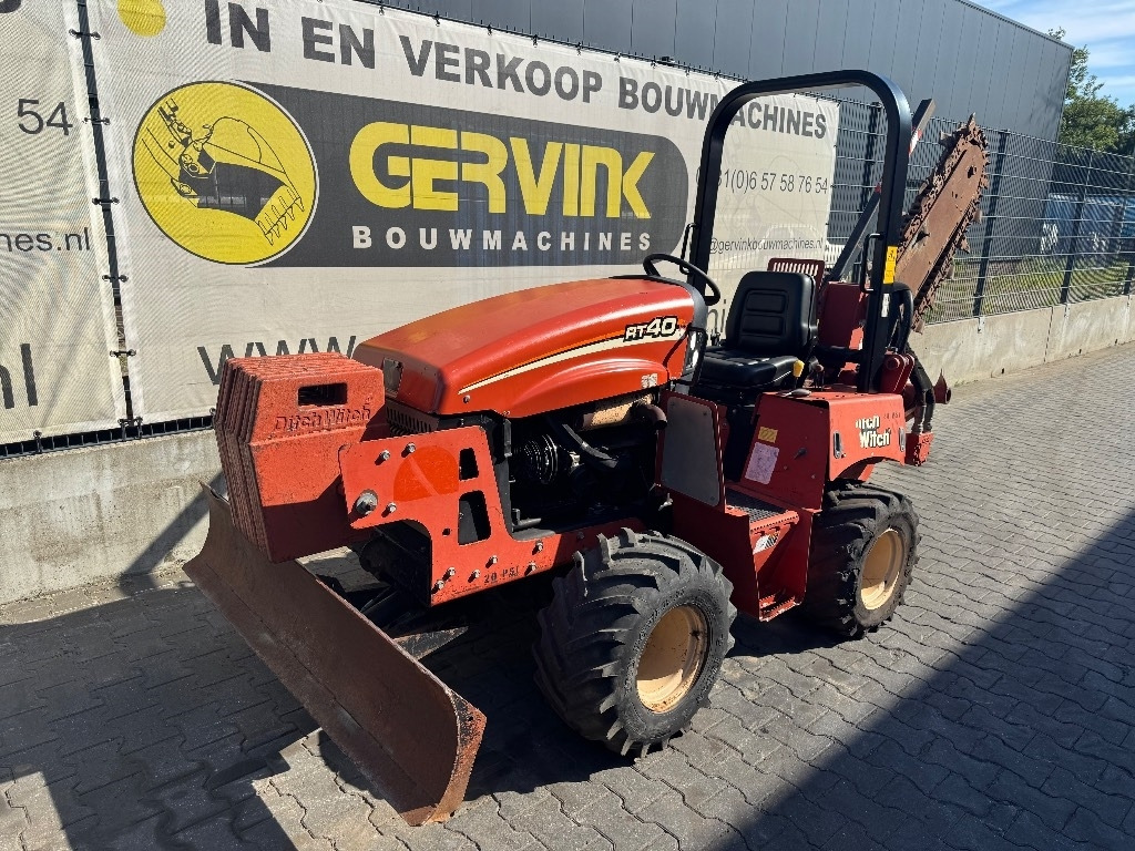 Ditch Witch RT 40 - Trancheuse: photos 1 Ditch Witch RT 40 - Trancheuse: photos 1