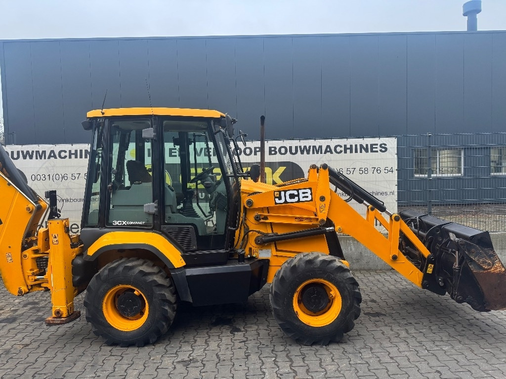 JCB 3CX compact - Tractopelle: photos 3 JCB 3CX compact - Tractopelle: photos 3