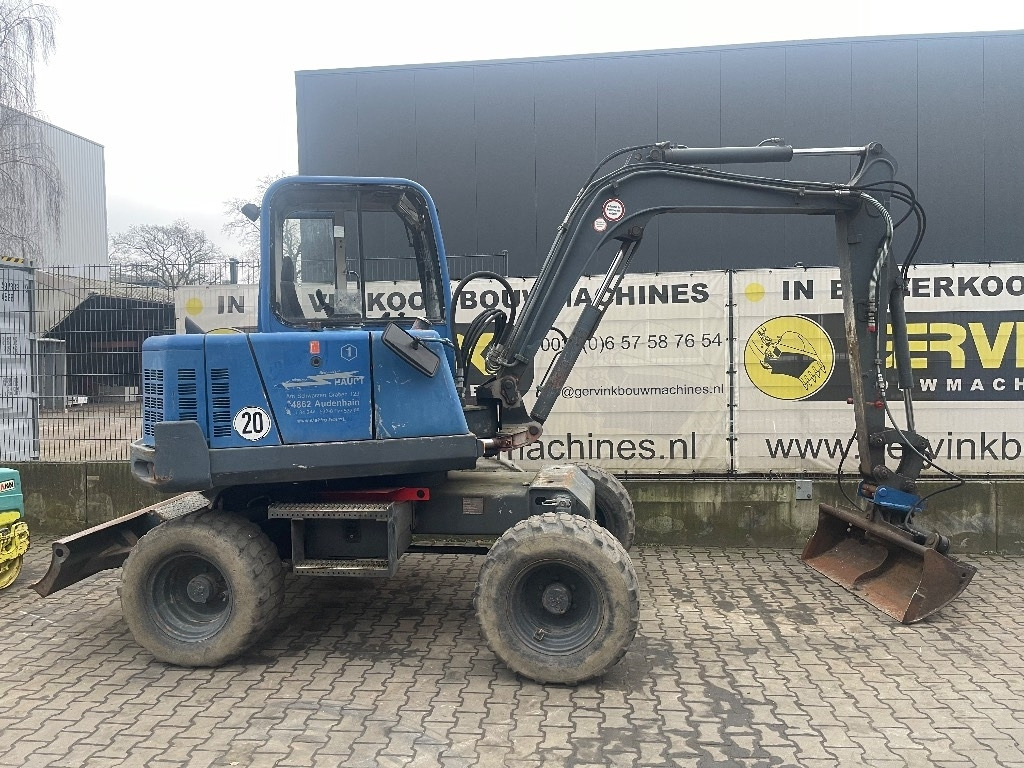 Peljop EW 256 - Pelle sur pneus: photos 2 Peljop EW 256 - Pelle sur pneus: photos 2