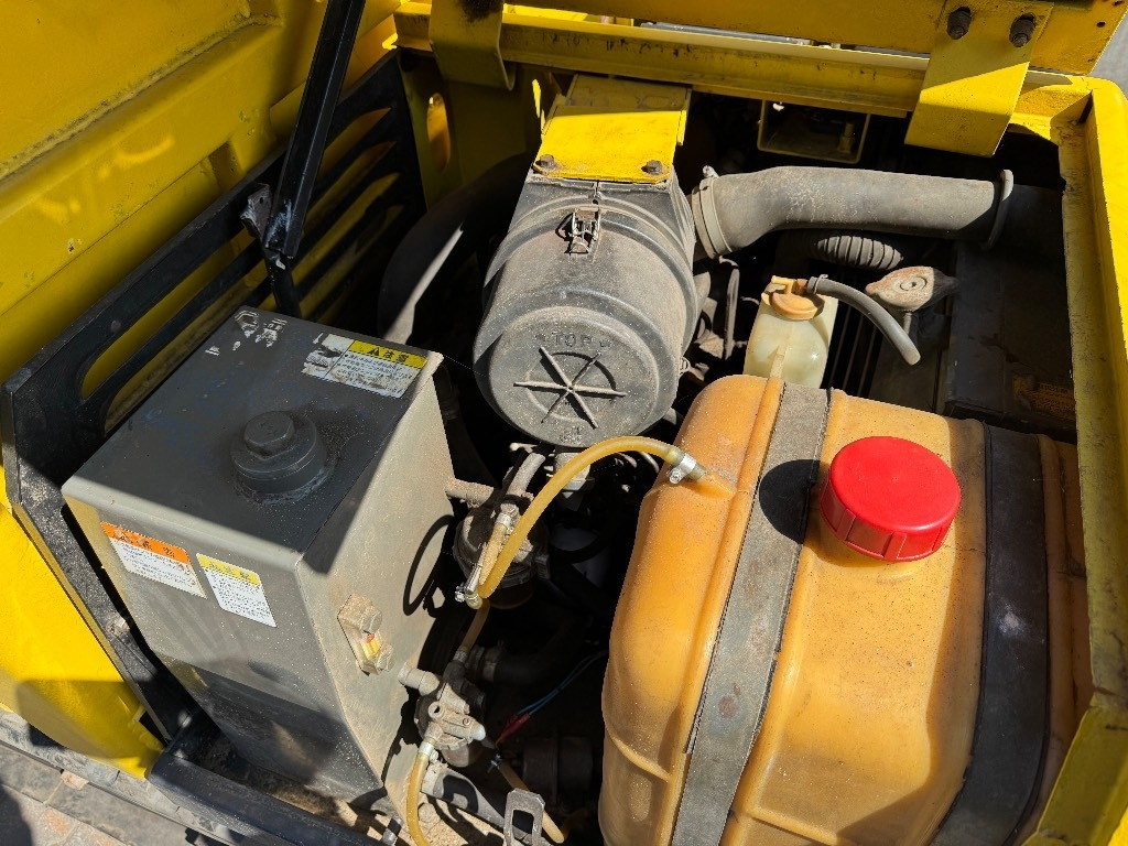 Yanmar C 30 R-2 B - Mini tombereau: photos 4 Yanmar C 30 R-2 B - Mini tombereau: photos 4