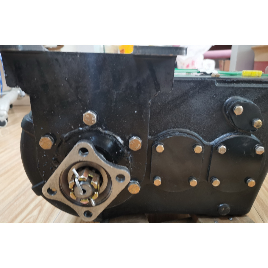 Qingdao Promising Gearbox Assembly for AGT KRW23 Mini Wheel Loader - Boîte de vitesse pour Chargeuse sur pneus: photos 4 Qingdao Promising Gearbox Assembly for AGT KRW23 Mini Wheel Loader - Boîte de vitesse pour Chargeuse sur pneus: photos 4