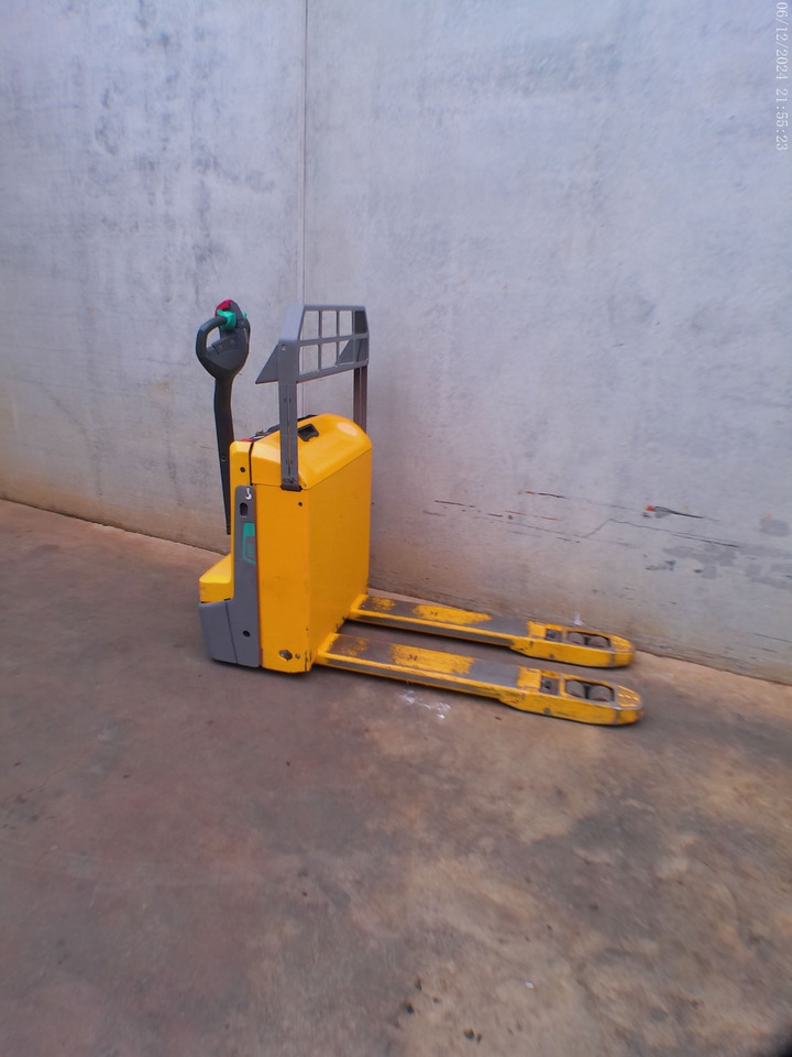 Jungheinrich EJE 116 LI-ION - Transpalette: photos 4 Jungheinrich EJE 116 LI-ION - Transpalette: photos 4