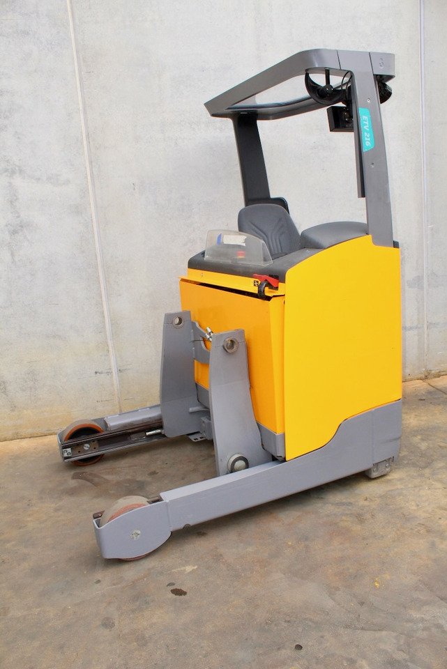 Jungheinrich ETV 216 1025 DZ - Chariot à mât rétractable: photos 3 Jungheinrich ETV 216 1025 DZ - Chariot à mât rétractable: photos 3