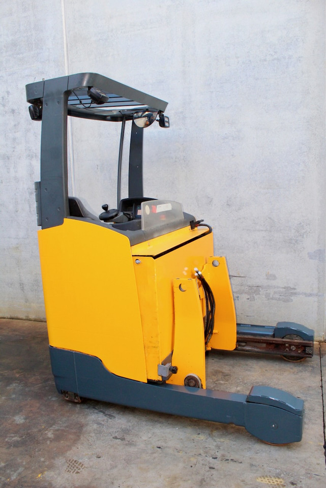 Jungheinrich ETV 216 872 DZ - Chariot à mât rétractable: photos 1 Jungheinrich ETV 216 872 DZ - Chariot à mât rétractable: photos 1