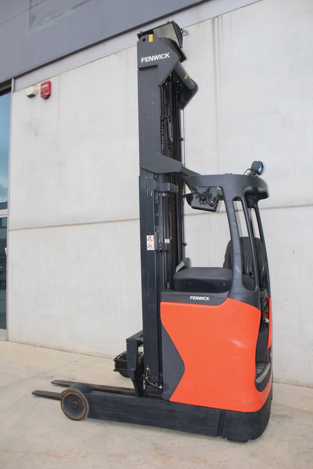 Linde R16-01 - Chariot à mât rétractable: photos 4 Linde R16-01 - Chariot à mât rétractable: photos 4