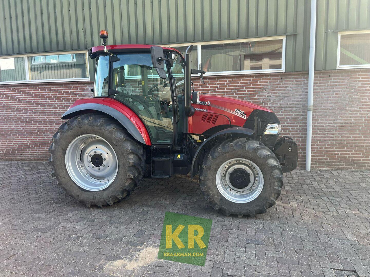 Farmall 120C Case IH International - Tracteur agricole: photos 1 Farmall 120C Case IH International - Tracteur agricole: photos 1