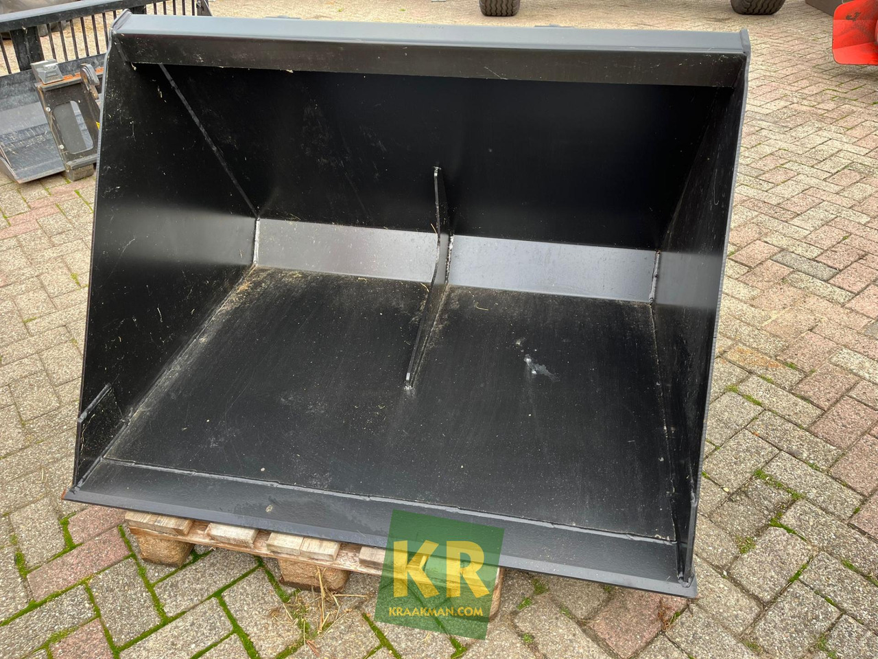 Giant Voorzetstukken - Godet pour chargeur pour Engins de chantier: photos 1 Giant Voorzetstukken - Godet pour chargeur pour Engins de chantier: photos 1