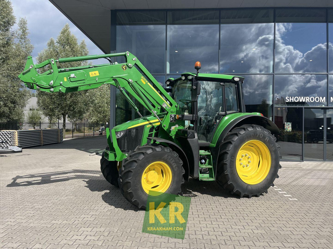 John Deere 6100M - Tracteur agricole: photos 1 John Deere 6100M - Tracteur agricole: photos 1