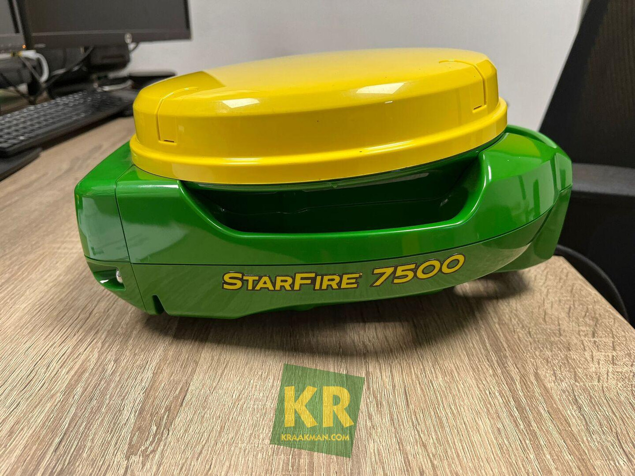 John Deere STARFIRE 7500 RECEIVER - Système de navigation: photos 2 John Deere STARFIRE 7500 RECEIVER - Système de navigation: photos 2