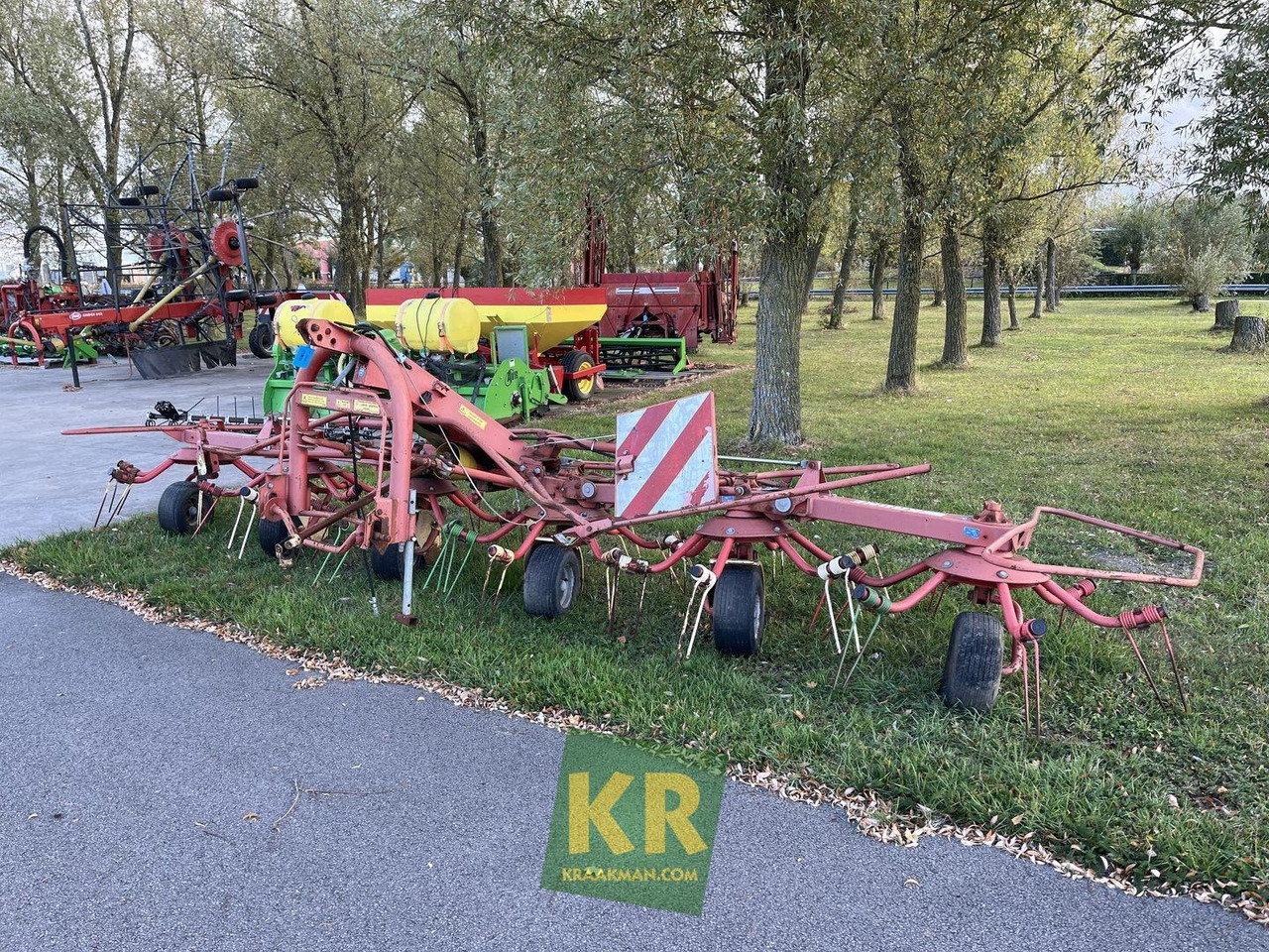 KW 6.40/6 schudder Krone - Faneuse: photos 4 KW 6.40/6 schudder Krone - Faneuse: photos 4