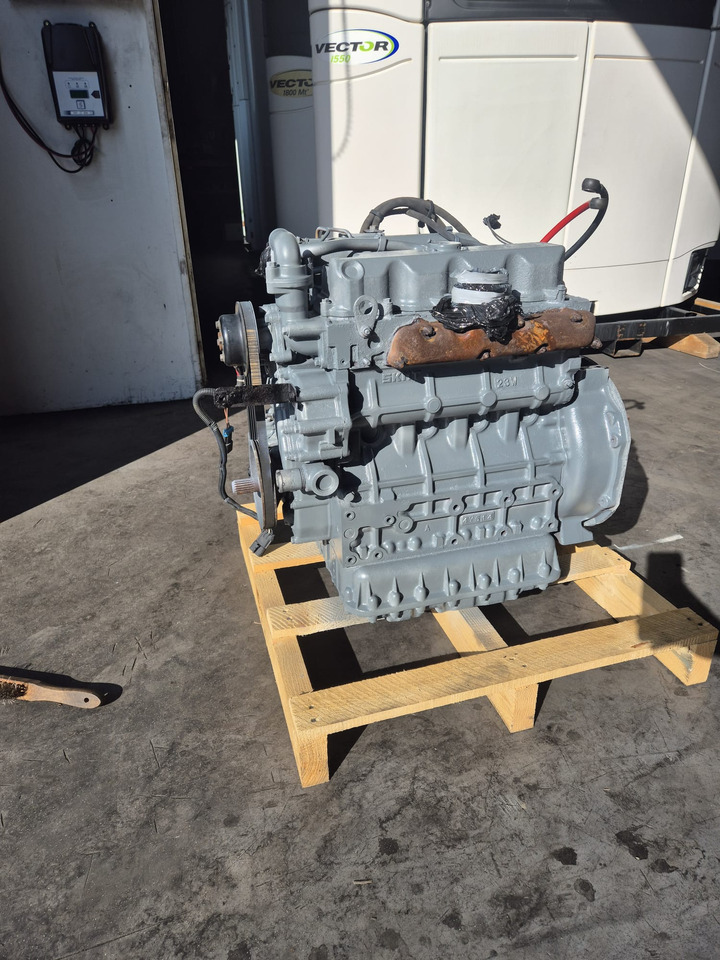 Vector 1950 Engine - Moteur: photos 5 Vector 1950 Engine - Moteur: photos 5