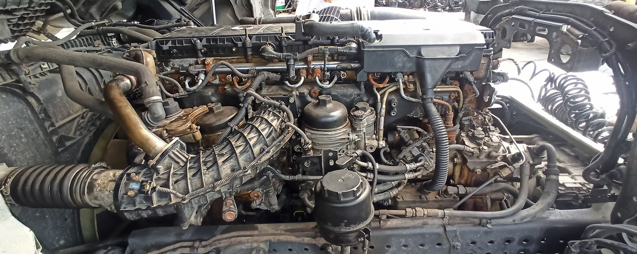 MERCEDES-BENZ OM471 ACTROS MP4 - Culasse pour Camion: photos 1 MERCEDES-BENZ OM471 ACTROS MP4 - Culasse pour Camion: photos 1